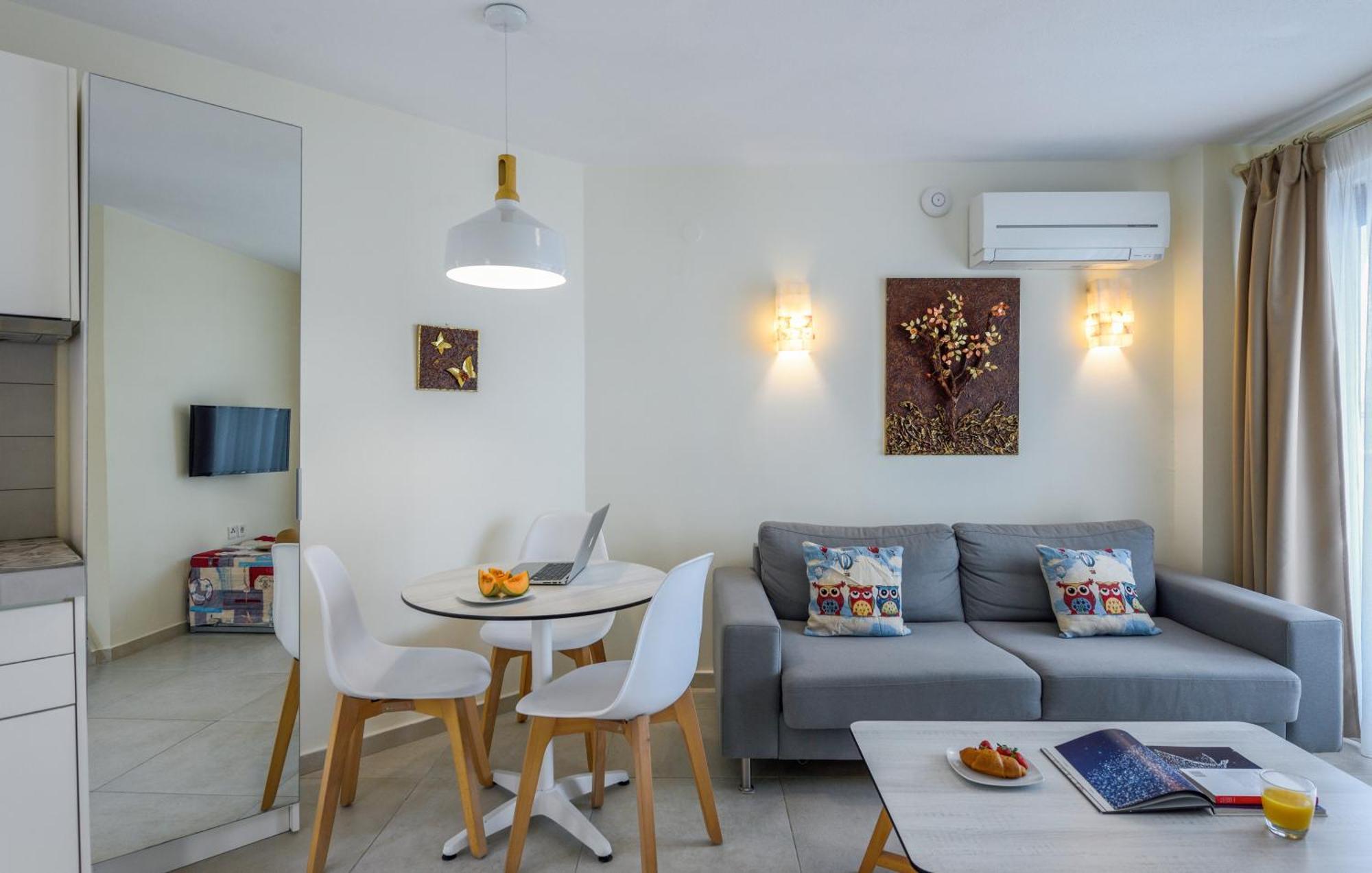 נאה פוטידאה Elpiniki Luxury Apartments מראה חיצוני תמונה